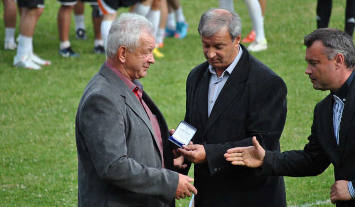 9. fotografia fotogalérie Šport / Galéria: 50. výročie organizovaného futbalu v obci - foto