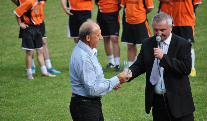 19. fotografia fotogalérie Šport / Galéria: 50. výročie organizovaného futbalu v obci - foto