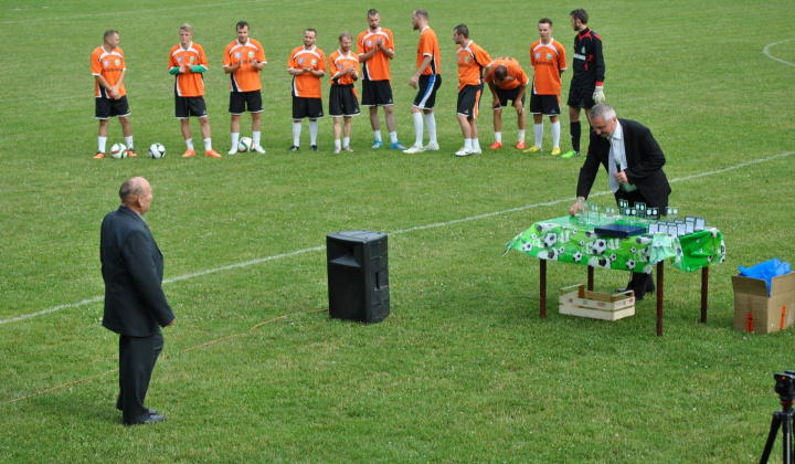 23. fotografia fotogalérie Šport / Galéria: 50. výročie organizovaného futbalu v obci - foto