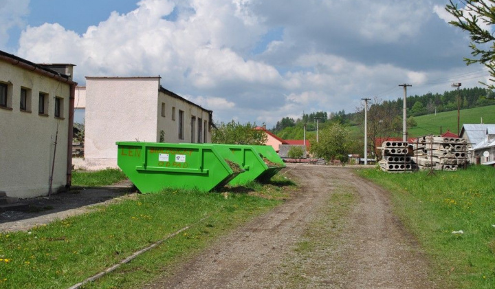 10. fotografia fotogalérie Búranie objektu bývalej škôlky