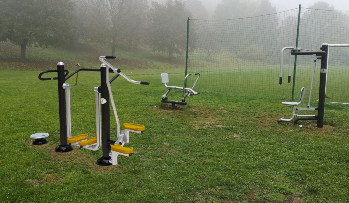 Fotka - Revitalizácia školského športového areálu - fitness cvičisko