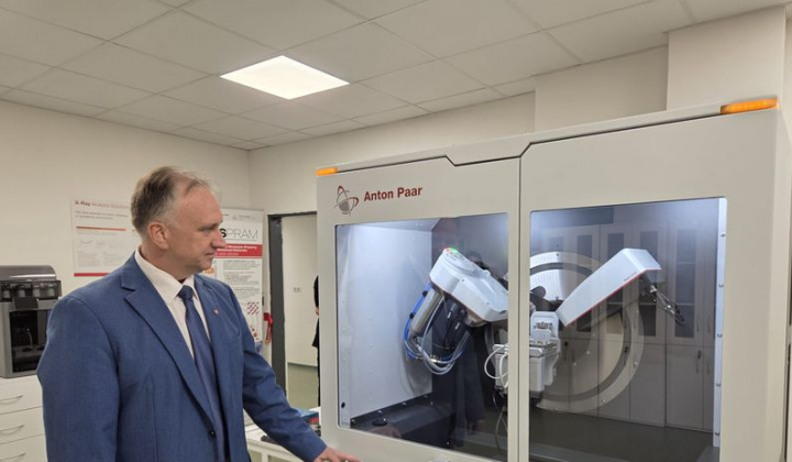 Fotka - Nové fyzikálne laboratórium na UPJŠ v Košiciach